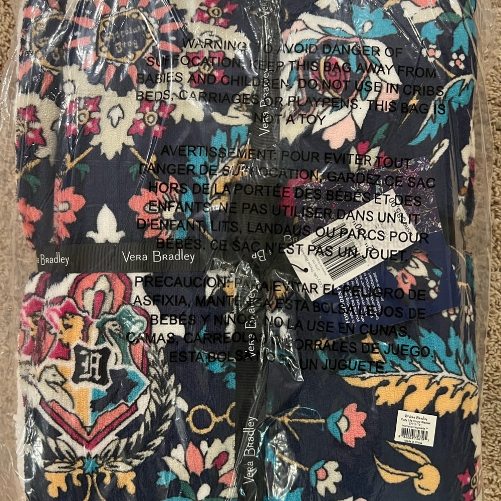 Vera Bradley Home to Hogwarts Harry Potter Cozy Life Throw Blanket